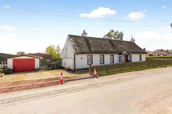 'The Haven', 31 Halfpenny Gate Road Moira, Lisburn, BT67 0HW  2 Bed Detached Bungalow