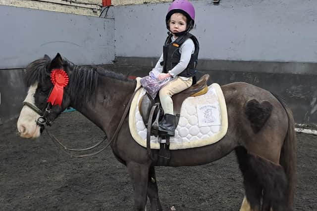Saoirse O'Kane on Socks, prize winner in the 40cm class. (Pic: Ecclesville)