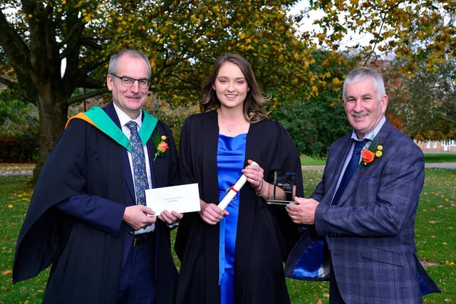 Julianne Edgar (Kilkeel), top student on the Level 3 Advanced Technical Extended Diploma in Agriculture was presented with the Department of Agriculture, Environment and Rural Affairs Prize by Victor Chestnutt (Immediate Past President, Ulster Farmers’ Union) and Martin McKendry (CAFRE Director) at the Greenmount Campus autumn graduation event.