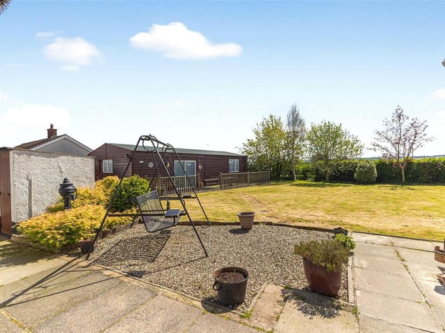 'The Haven', 31 Halfpenny Gate Road Moira, Lisburn, BT67 0HW 2 Bed Detached Bungalow