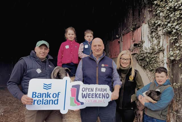 Robbie Neill and children of Stonebridge Farm, John McLenaghan, Deputy President of Ulster Farmers' Union, and Lauren Finlay, Regional Manager NFU Mutual Northern Ireland