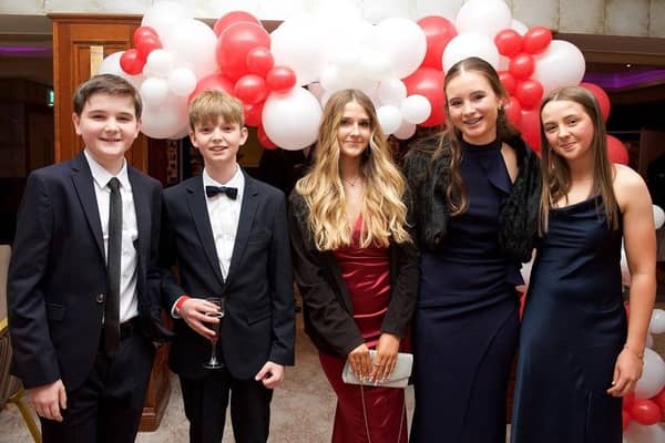 Hillsborough Young Farmers’ Club recently had a brilliant night celebrating a significant milestone of 90 years of their club at The Burrendale Hotel.