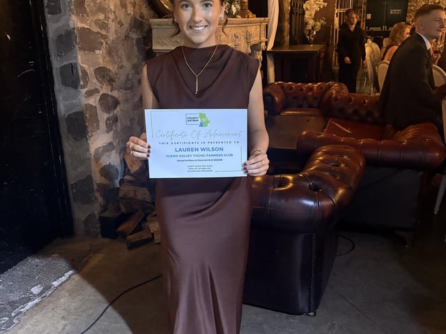 Lauren Wilson (Gleno Valley) YFC received first place in 18-21 floral art.