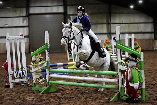 Faith Black and Star Choice star of the 70cm class