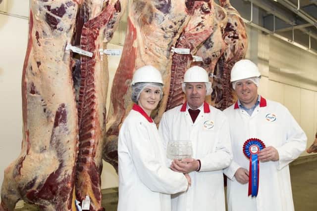 Winner of the Foyle Food Group Commercial Beef Carcase competition was Robin Crawford on behalf of Colin Jack. Robin is pictured receiving his award from Emma Russell, Efficiency Manager, and Procurement Manager Robert King, Foyle Food Group.