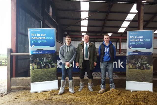 YFCU members from Co Londonderry with Ulster Bank's Agri Lending Manager, Michael Stewart at the 2016 Co Londonderry Dairy Stock Judging Heats