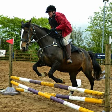Competing in 50cm, Peter Burns on Molly